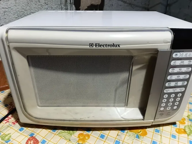 MICRO-ONDAS ELECTROLUX