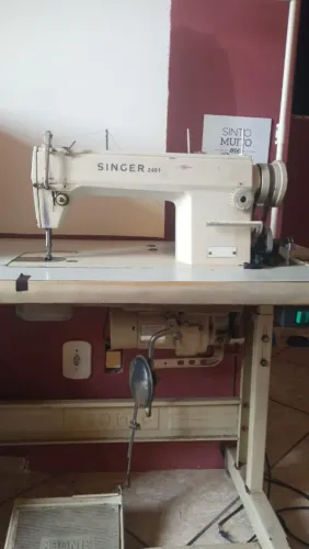 Máquina industrial usada em um bom estado