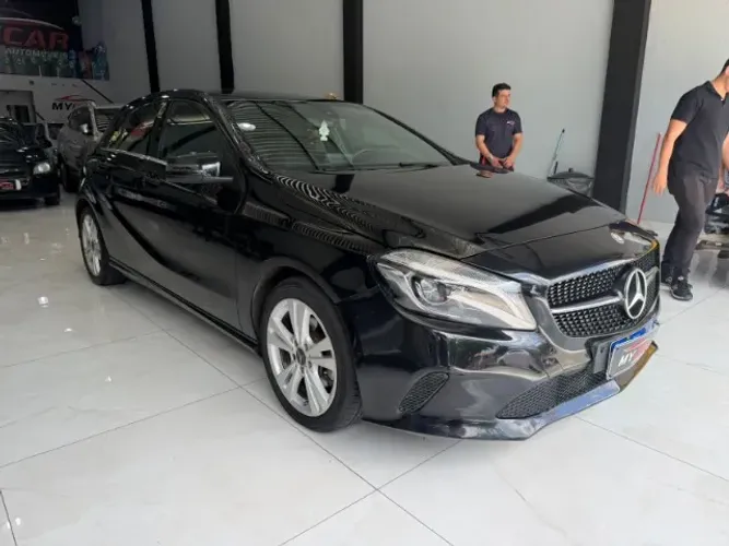 Mercedes-Benz Classe A 200 1.6 TB/flex Aut. 2016