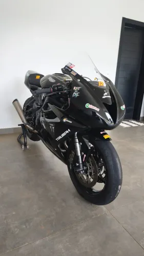 TRIUMPH 765 2018