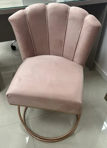 Cadeira Decorativa Rosa