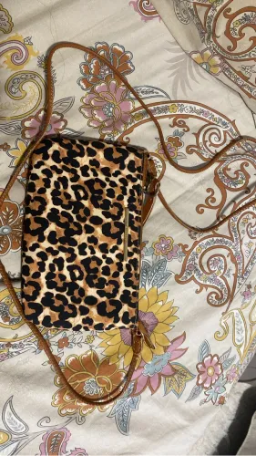 Bolsa com estampa de onça anacapri