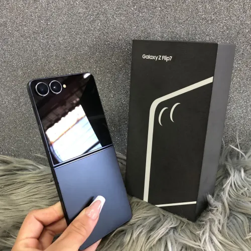 ?*GALAXY Z FLIP7  ?PRETO  ?100% ?R$3.999