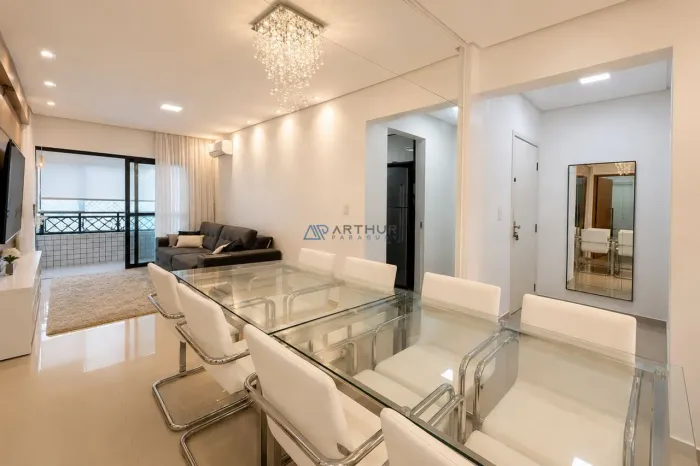 Apartamento à venda na Guilhermina em Praia Grande, 2 dormitórios, 1 vaga e 62m²
