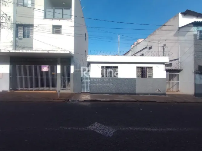 Casa para alugar, 1 quarto, Nossa Senhora Aparecida - Uberlândia/MG - Rotina Imobiliária
