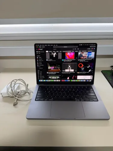 MacBook PRO M1 PRO,tela 14 pol,32 GB RAM,SSD 512 GB,120HZ ProMotion.