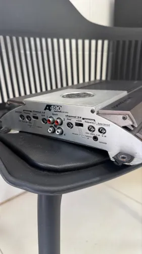 Amplificador som Automotivo