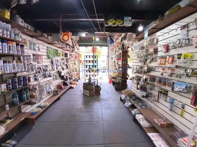 Oportunidade! Passo ponto comercial à venda, em Itaipava, Petrópolis, RJ - R$200.000,00