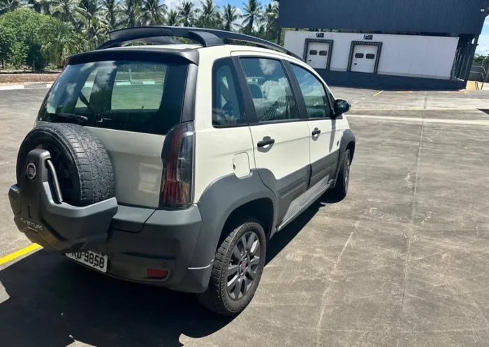 Fiat Idea Adv./ Adv.lock.dualogic 1.8 Flex 5P 2016