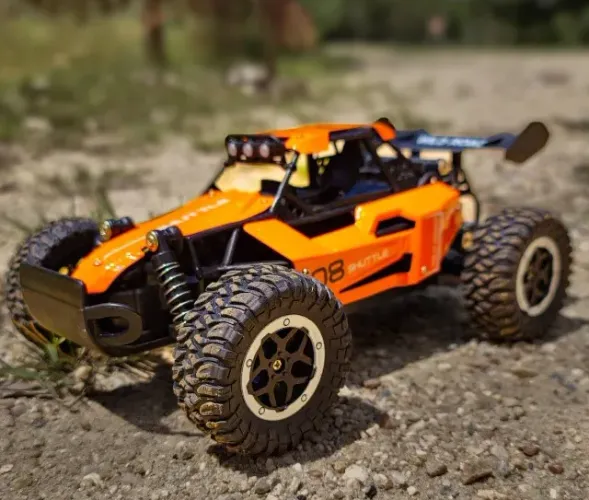 Carrinho de Controle Remoto 4x4 Off-Road com LED