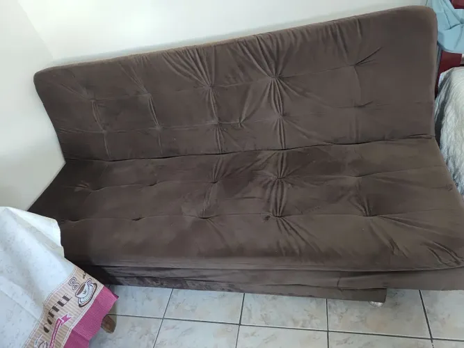 Vende se esse sofá cama R$ 500,00, não passo cartão, seminovo *