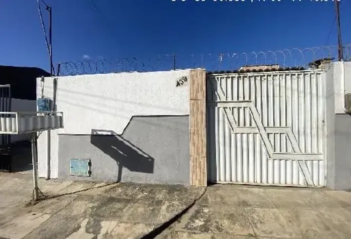 Vendo casa no bairro SWAT  com zero de entrada e todas taxa incluso.