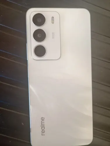 Vendo esse celular por 1.000, interessado chama no chat