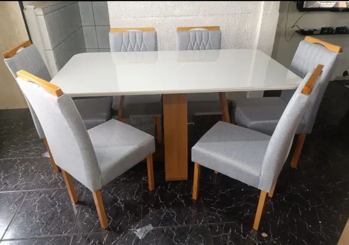Mesa de jantar Helena com 6 cadeiras 