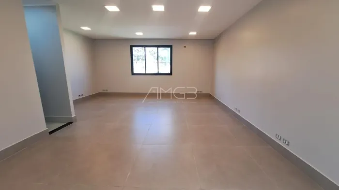 Sala Comercial no Parque Prado.