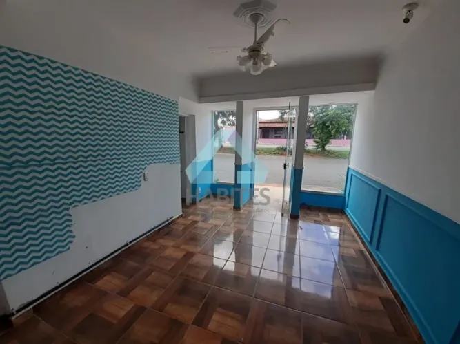 PONTO COMERCIAL NA AVENIDA JOÃO BAPTISTA CARNIETTO - MOVIMENTADA! INTERNET INCLUSA.