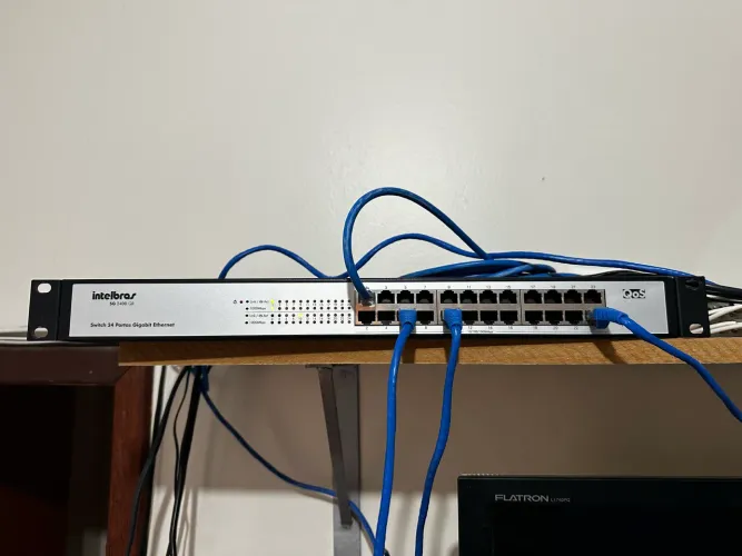 intelbras SG 2400 QR Switch 24 Portas Gigabit Ethernet