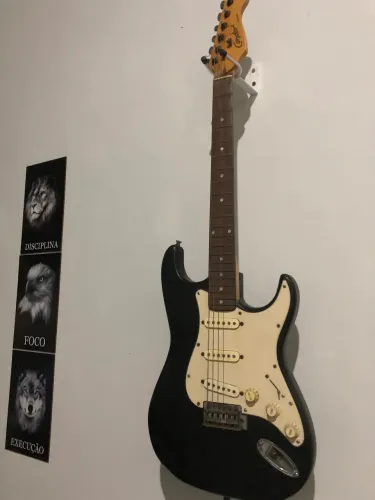 Vendo guitarra condor