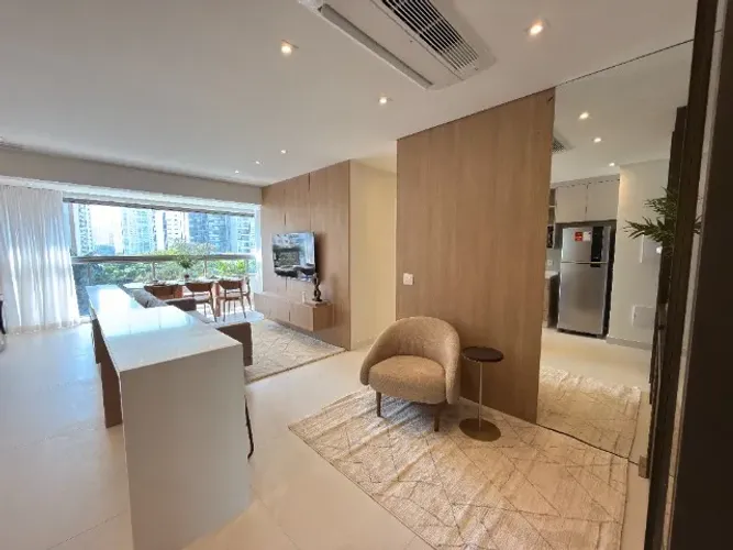 Campo Belo - Mude agora mesmo para um apto 2 dms mobiliado e decorado com suíte e closet.