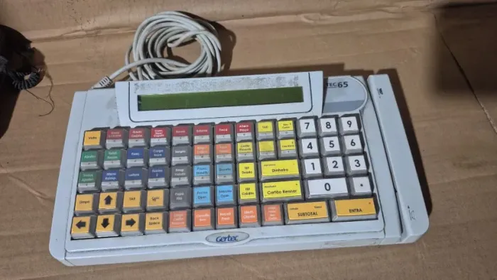 Teclado programável e relegendável Teclado PDV Gertec TEC-E 65
