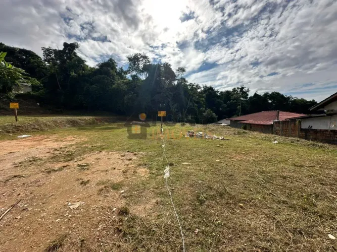 Lote com 444m2 para venda no Ipiranga São José