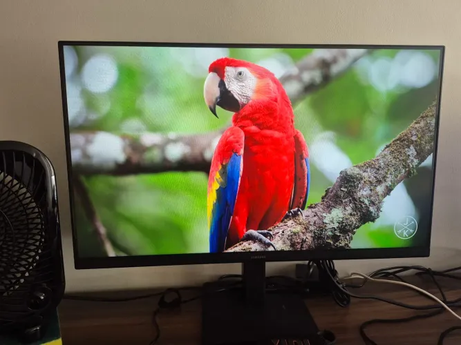 Essential Monitor S3 100hz 27'