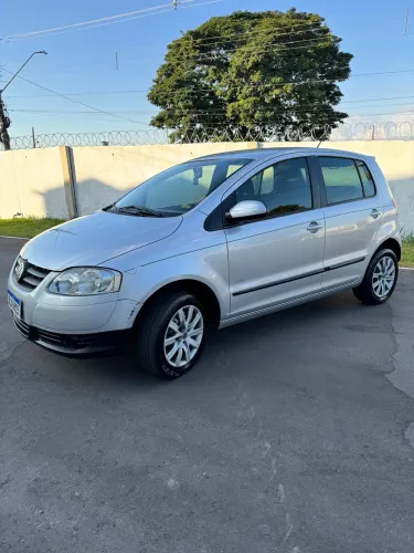 Volkswagen Fox 1.0 MI Total Flex 8V 5P 2010