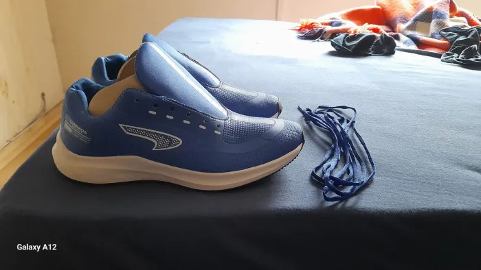 Tenis Novo