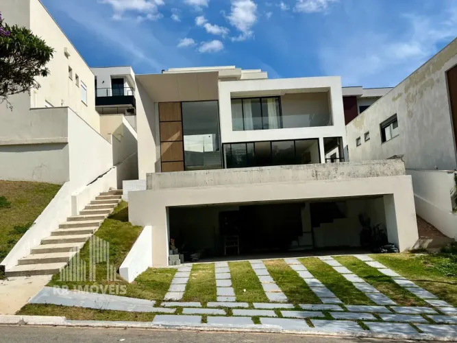 RR8666 Casa 355m² CONDOMÍNIO CAMPOS DO CONDE - OPORTUNIDADE - 3 Suítes 6 Vagas - Santana d