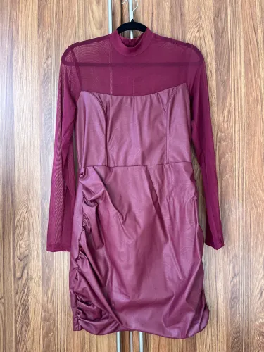 Vestido com tule - nunca usado