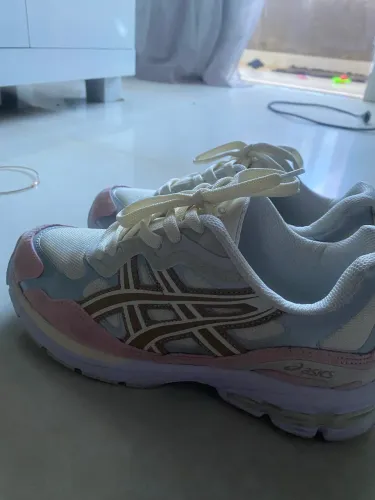 asics gel nyc