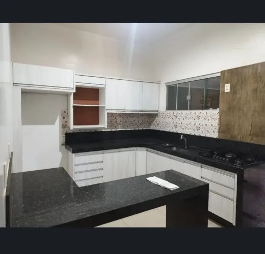 Vendo casa na rajadinha 3