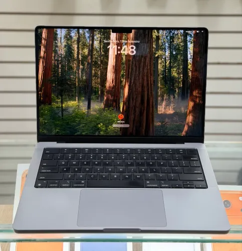 Macbook pro 14 polegadas chip m1 pro 16gb / 1tb LOJA FÍSICA sem detalhes ( 16 / 1 tb )