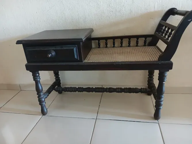 Mesinha de telefone 