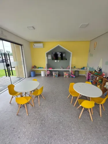 Alugo Apartamento Mobiliado.(Av Gal Caosta)