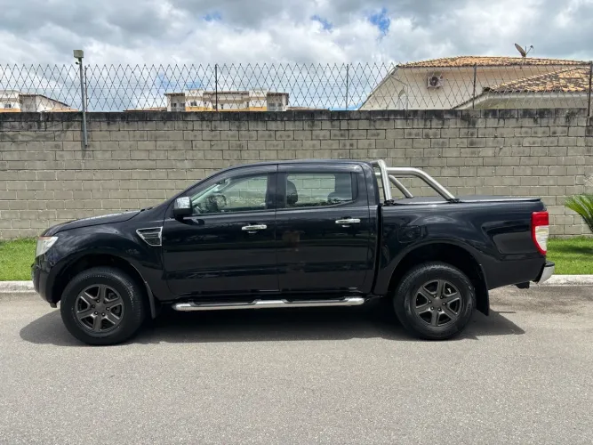 Ford Ranger XLT 2.5 16V 4X2 CD Flex 2014