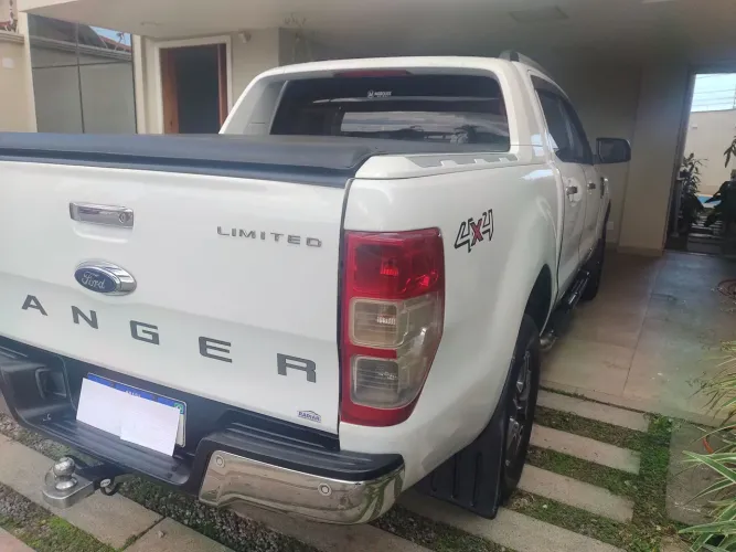 Ford Ranger Limited 3.2 20V 4X4 CD Aut. Dies. 2015