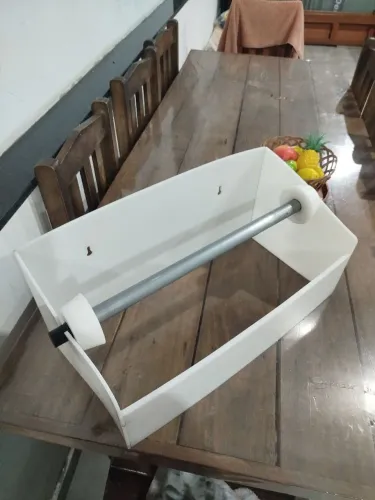 Suporte para bobina plástica ou de papel.