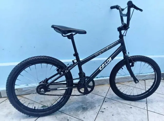 Bicicleta aro 20 Caloi tudo ok só andar