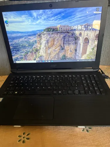 Notebook Acer i3 6th 2.0ghz, 8gb Ram, Ssd 240gb