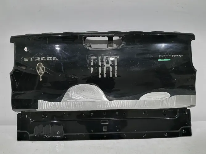 Tampa traseira Fiat Strada 2020 2021 2022 2023 2024 2025