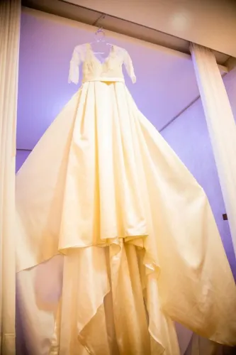 Vendo lindo Vestido de noiva