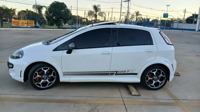 Fiat Punto T-jet 1.4 16V Turbo 5P 2013