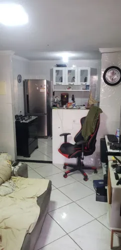 Aluga-se casa quarto no bairro Soteco 