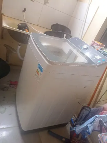 Vendo máquina de lavar roupa semi nova