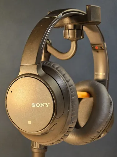 Headphone Sony WH-CH700N