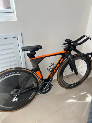 Bicicleta Triathlon / contrarrelógio 