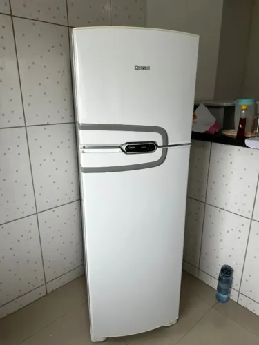 GELADEIRA CONSUL SEMINOVA, DUPLEX , FROSTFREE E COM PAINEL DIGITAL !