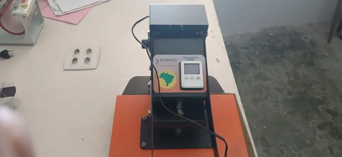 Maquina de sublimação A4 semi nova