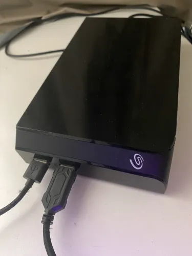 HD Externo 6TB Seagate + HUB USB